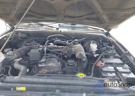 2001 Toyota Tacoma Prerunner z USA, uszkodzony, nr VIN 5TENM92N41Z748713